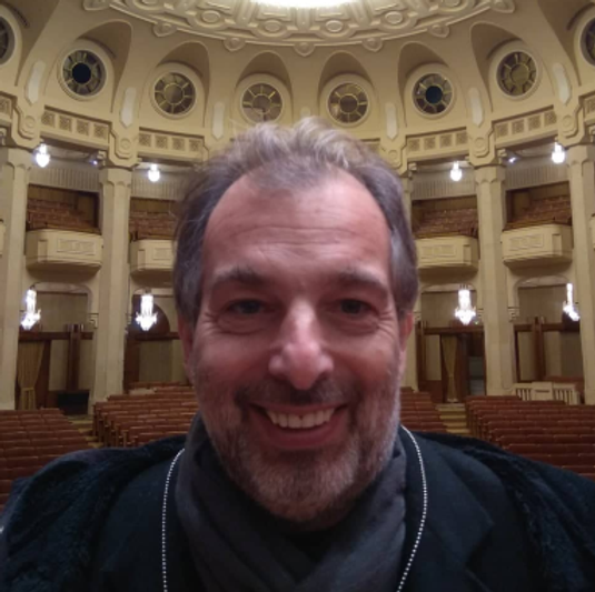 Νίκος Παπαδάκος